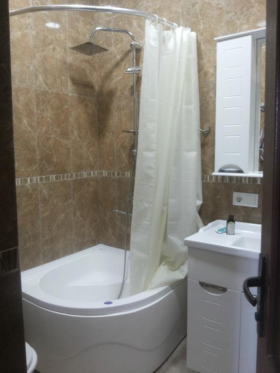 Guesthouse Zeinabi تبليسي المظهر الخارجي الصورة