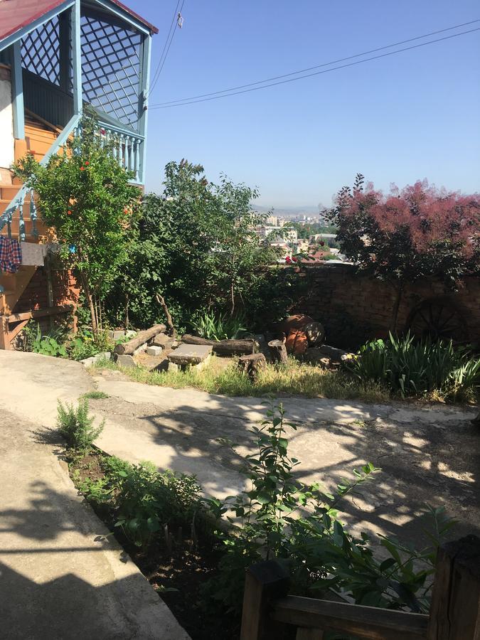 Guesthouse Zeinabi تبليسي المظهر الخارجي الصورة